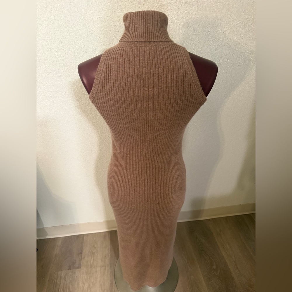House of Harlow 1960 Tan Cashmere Maxi Dress size Small - Picture 4 of 8